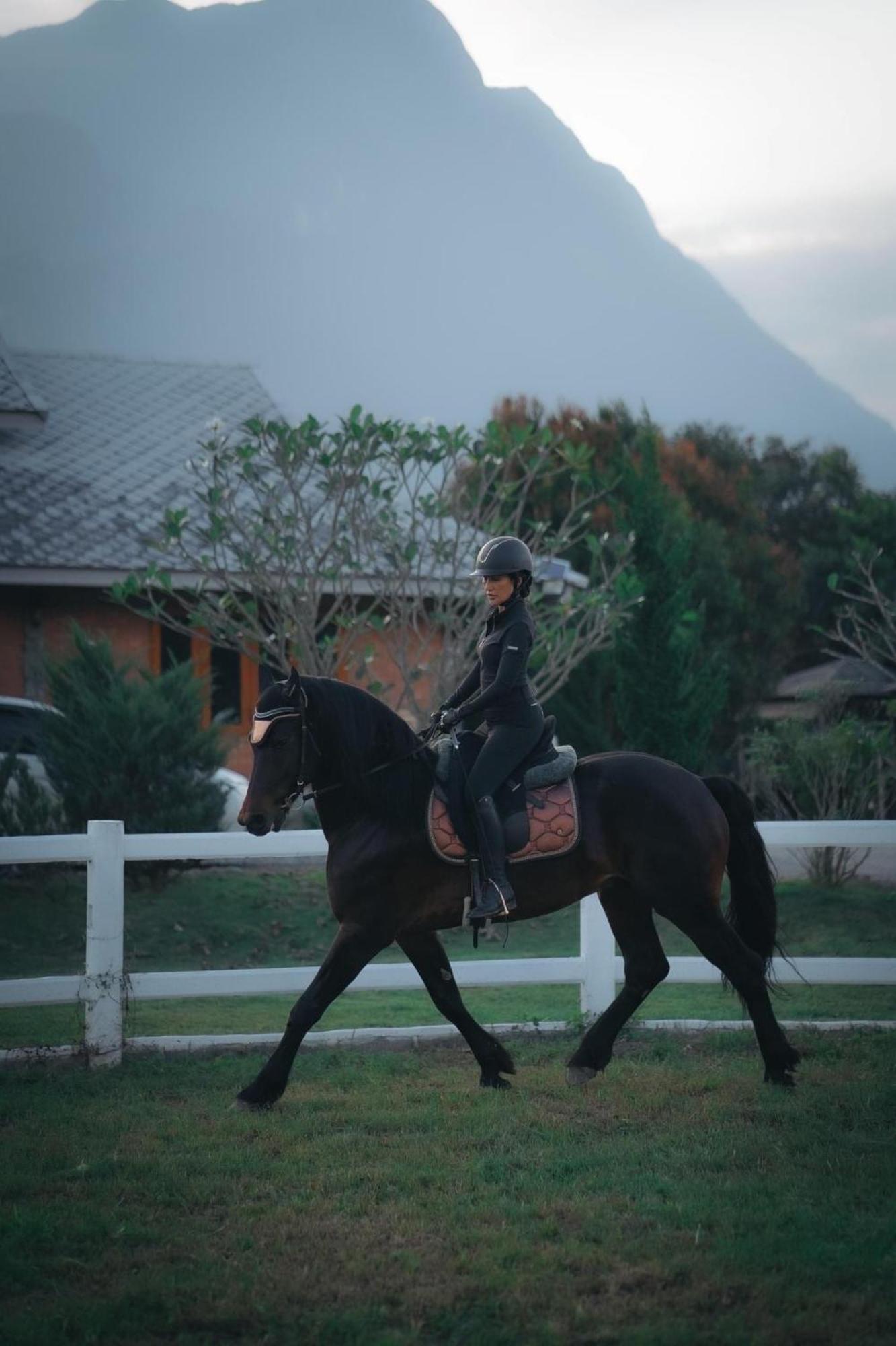 The Wes Village, Incl Free Breakfast & 100 Thb Food Gift Chiang Dao Luaran gambar